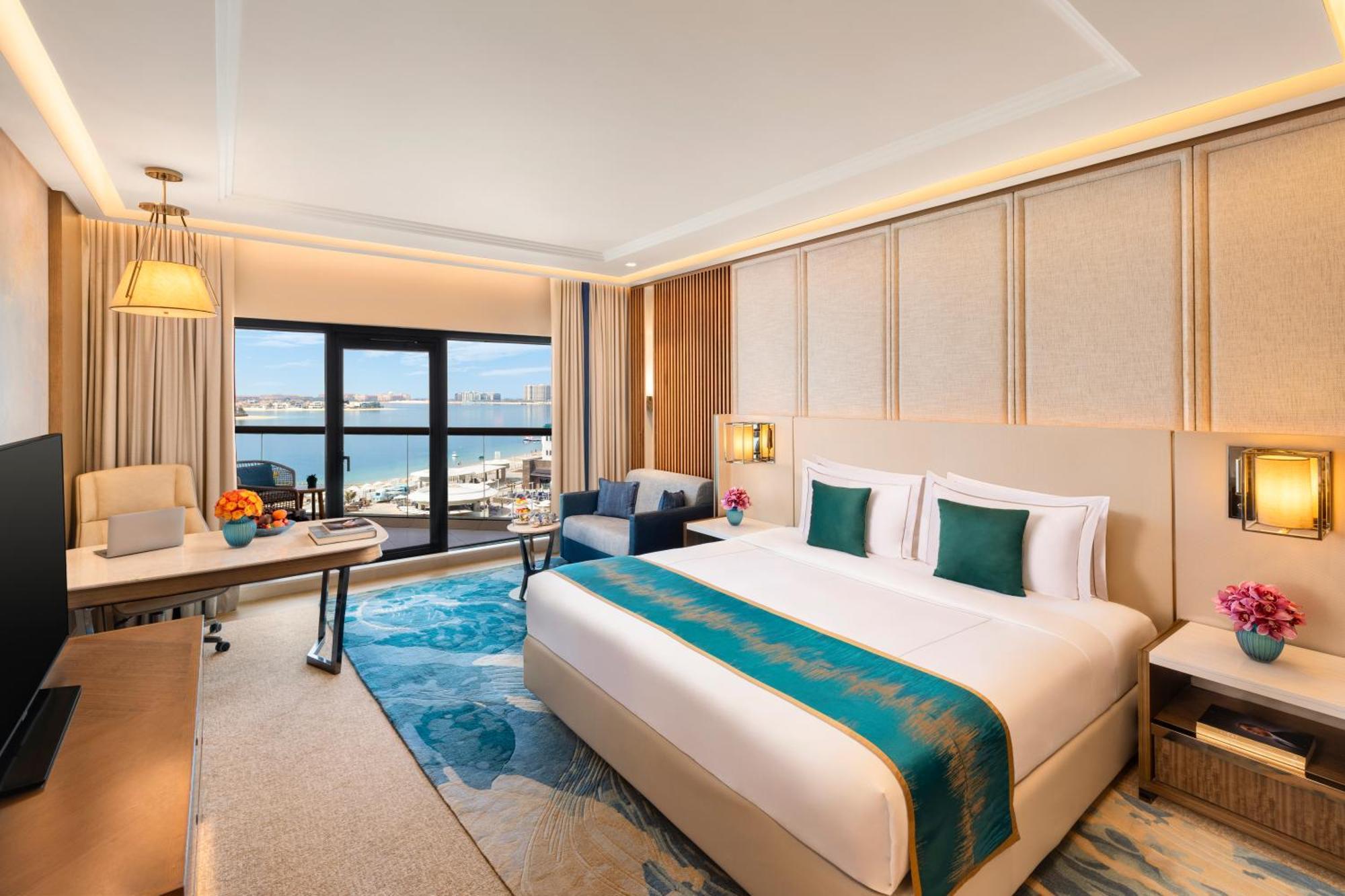 Camera Lusso Palm Vista Mare con Letto King Size - Offerta Staycation per residenti negli Emirati Arabi Uniti con colazione, check-in anticipato, check-out posticipato e sconto del 30% su cibo e bevande, spa e lavanderia